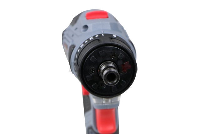 Аккумуляторный бесщеточный шуруповерт со сменными насадками E0250 PROFIPOWER MKBL-18BM (18В, 45Нм, Li-ion-2шт, 2.0Ач, 0,8-10мм, бита, З/У,в кейсе)