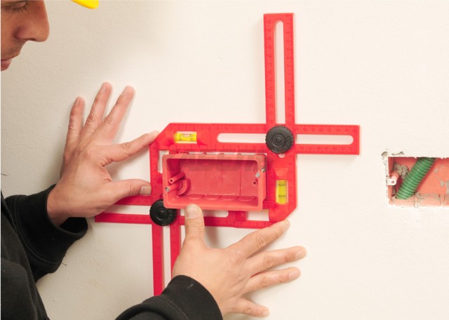 318 КАПРО Разметчик для электрических розеток