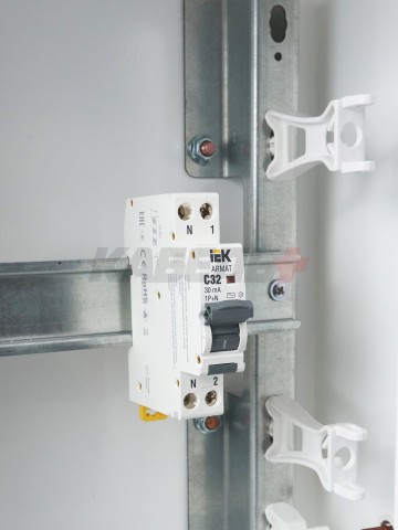 ARMAT Дифавтомат B06S 1P+NP C32 30мА тип AC (18мм) IEK