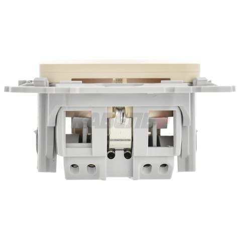 FLITE Розетка с заземлением без защитных шторок безвинтовое крепление 16А РС11-1-ФлСл сливочный IEK