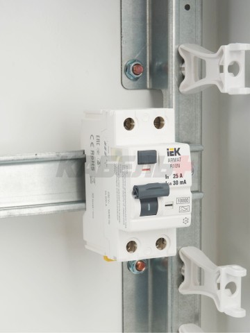 ARMAT Выключатель дифференциального тока R10N 2P 25А 30мА тип A IEK