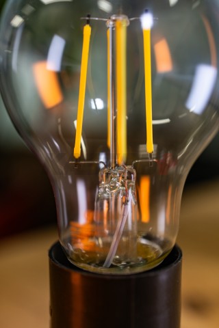 Лампа Gauss Filament А60 8W 780lm 4100К Е27 LED