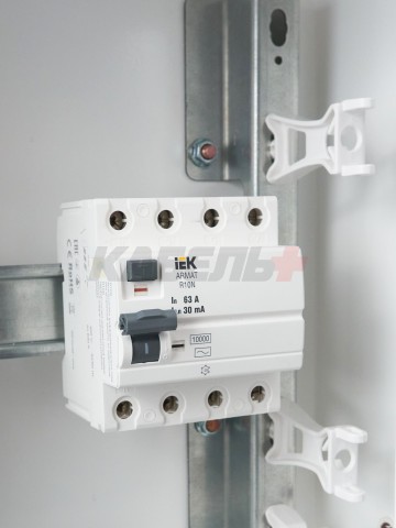 ARMAT Выключатель дифференциального тока R10N 4P 63А 30мА тип AC IEK