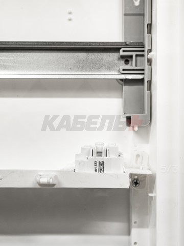 U60ES 5/3, Щит встраиваемый комбинированный 5/3 с металл. дверцей, IP30