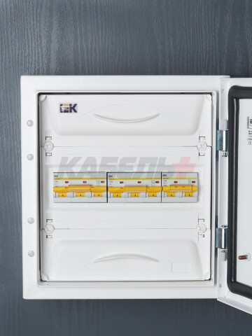 KARAT Автоматический выключатель ВА47-100 3P C 25А 10кА IEK