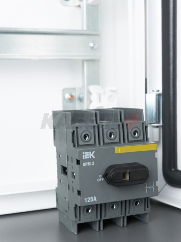 Выключатель-разъединитель модульный ВРМ-2 3P 125А IEK
