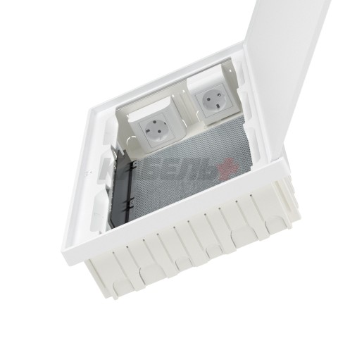 Щиток 36 мод встраиваемый слаботочный FRAME, белый, с белой дверцей, с монтажной платой, в комплекте с 2 розетками Viva (арт. 45005) и 2 коробками PDD (арт. 10033) DKC