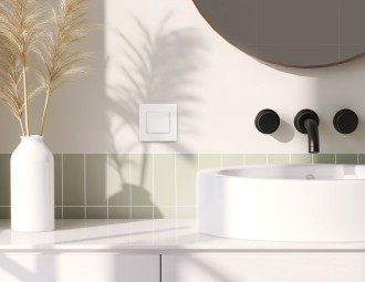 ETIKA Выключатель 1-клавишный проходной 10А IP44 безвинтовое крепление белый