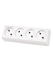 Розетка 4-х местная горизонтальная 2П открытой установки IP20 10A белая "Ладога" TDM