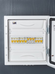 KARAT Автоматический выключатель ВА47-60M 2P C 10А 6кА IEK