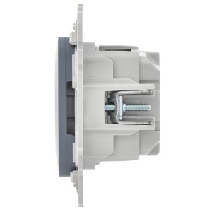 FLITE Розетка с заземлением с защитными шторками безвинтовое крепление 16А РСш11-1-ФлМ маренго IEK