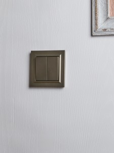 BRITE Выключатель 2-клавишный 10А ВС10-2-0-БрШ шампань IEK