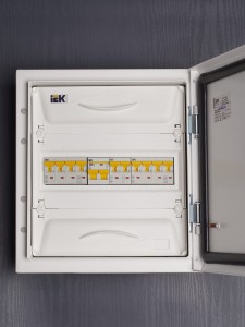 KARAT Автоматический выключатель ВА47-60M 2P C 40А 6кА IEK