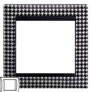 VALENA DIY Рамка 1-местная гусиные лапки