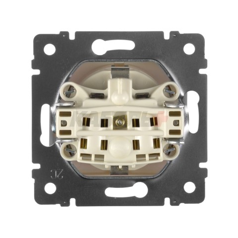 VALENA Розетка 1-местная с заземлением с защитными шторками и крышкой 16А IP20 слоновая кость