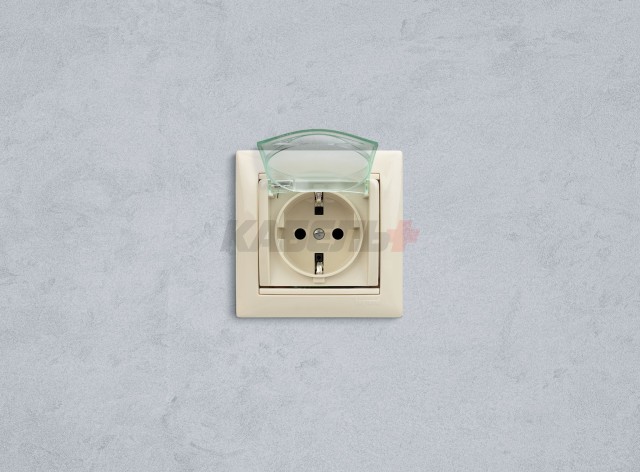 VALENA Розетка 1-местная с заземлением с защитными шторками и крышкой 16А IP44 слоновая кость