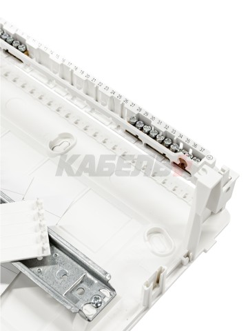 Щит открытой установки 24 места, винтовые клеммы, (377х282х99), IP-40 // Hager - Golf (Прозрачная матовая дверь)