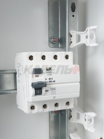 ARMAT Выключатель дифференциального тока R10N 4P 40А 300мА тип AC IEK