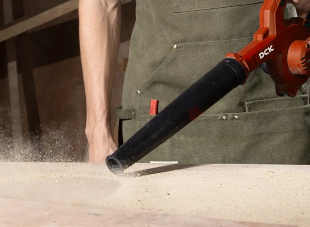 Воздуходувка-пылесос аккумуляторная KDQF32 (18V / без АКБ и ЗУ / 186 м3ч / Коробка), DCK