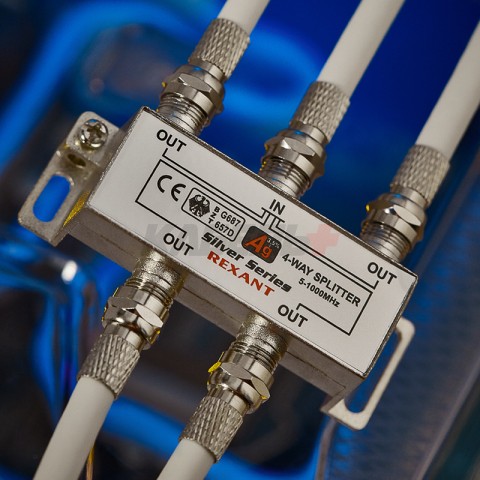 Делитель ТВх4 под F-разъем, 5-1000МГц, Silver (5 F-разъемов в комплекте) REXANT