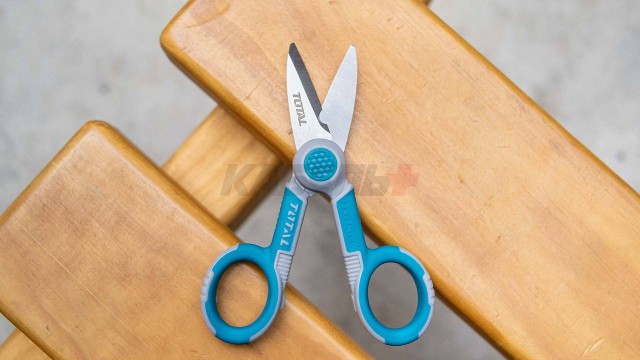 Ножницы электрика 145 мм TOTAL THT1155871