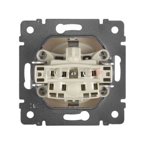 Valena - Розетка 2P+E нем. стд. сл.кость