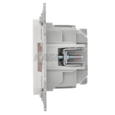 FLITE Розетка с заземлением с защитными шторками безвинтовое крепление 16А РСш11-1-ФлБ белый IEK