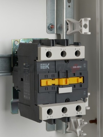Контактор КМИ-48012 80А 230В/АС3 1NO;1NC IEK