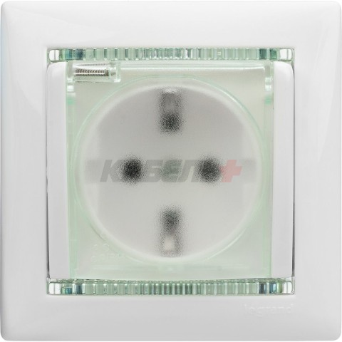 VALENA Розетка 1-местная с заземлением с защитными шторками и крышкой 16А IP44 белый