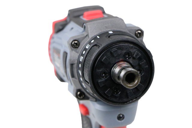 Аккумуляторный бесщеточный шуруповерт E0249 Комби PROFIPOWER BL-161C (16В, 40Нм, Li-ion 2шт, 2.0Ач, 2 скорости, 0.8-10мм, З/У, в кейсе)