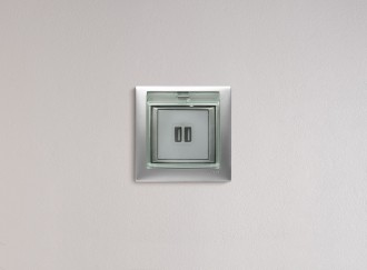 VALENA Розетка USB A+A 15Вт алюминий