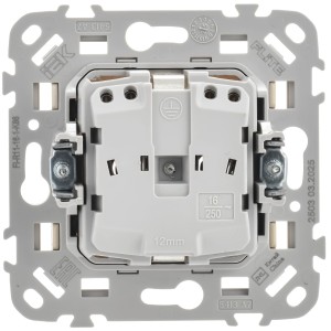 FLITE Розетка с заземлением без защитных шторок безвинтовое крепление 16А РС11-1-ФлСл сливочный IEK