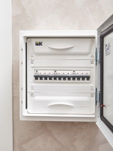 ARMAT Автоматический выключатель M06N 4P C 50А IEK