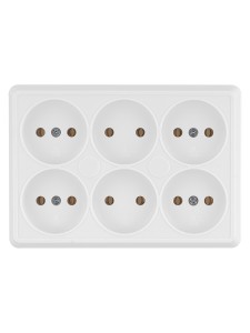 Розетка шестиместная 2П открытой установки IP20 10A белая "Ладога" TDM