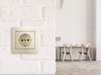 Valena - Розетка 2P+E нем. стд. сл.кость