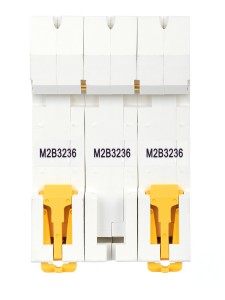 ARMAT Автоматический выключатель M06N 3P B 32А IEK