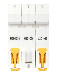 ARMAT Автоматический выключатель M06N 3P D 10А IEK