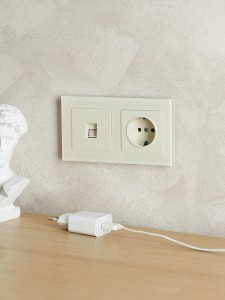 BRITE Рамка 2 -местная РУ-2-2-БрВа стекло ванильный IEK