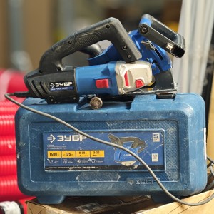 ЗУБР d 125 мм, 1400 Вт, 30 мм, штроборез (бороздодел), кейс, Профессионал (ЗШ-П30-1400 ПСТК)