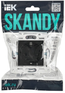 SKANDY Розетка с заземлением с защитными шторками 16А безвинтовое крепление SK-R06Bl черный IEK