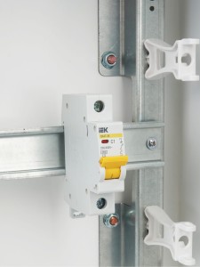 KARAT Автоматический выключатель ВА47-29 1P C 1А 4,5кА IEK