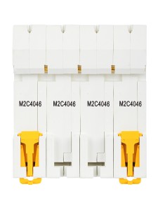 ARMAT Автоматический выключатель M06N 4P C 40А IEK