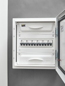 ARMAT Автоматический выключатель M06N 2P B 1А IEK