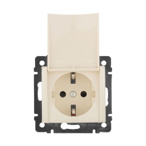 VALENA Розетка 1-местная с заземлением с защитными шторками и крышкой 16А IP20 слоновая кость