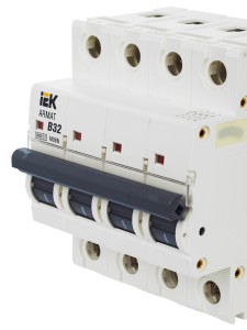 ARMAT Автоматический выключатель M06N 4P B 32А IEK