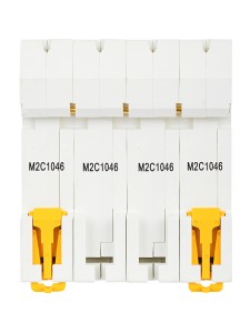 ARMAT Автоматический выключатель M06N 4P C 10А IEK