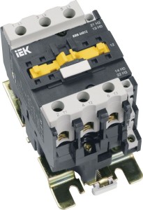 Контактор КМИ49562 95А в оболочке Ue=220В/АС3 IP54 IEK