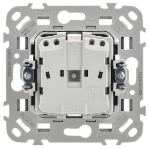 FLITE Розетка с заземлением с защитными шторками безвинтовое крепление 16А РСш11-1-ФлС серый IEK