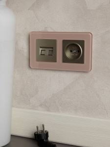 BRITE Рамка 2-местная РУ-2-2-Бр стекло дымчатый RE IEK