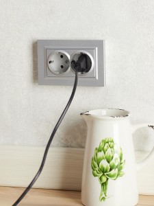 BRITE Розетка 2-местная с заземлением с защитными шторками 16А в сборе РСш12-3-БрА алюминий IEK